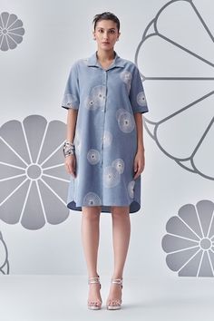 Light blue shirt dress with scattered floral embroidery and felt accents. - Aza Fashions Dresses Short Blue, Shirt Dress Women, Denim Collar, Embroidered Shirt Dress, Light Blue Shirt, Denim Embroidery, Blue Shirt Dress, Light Blue Shirts, Floral Denim