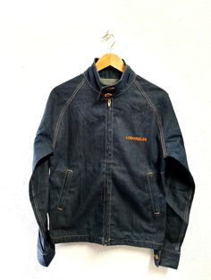 ⚡Size Medium  ⚡Pit to pit 20.5 inches ⚡Shoulder to bottom hem 27 inches ⚡Condition 9/10 Very good condition Please make sure you drop contact or phone number after make a purchase! It's for shipping purpose only. Thank you 😊 Japanese Denim Jacket, Vintage Single-breasted Medium Wash Denim Jacket, Vintage Single-breasted Cotton Denim Jacket, Vintage Pre-washed Denim Blue Outerwear, Vintage Blue Pre-washed Denim Jacket, Zipper Jacket, Mens Jackets, Labour Day, Zipper