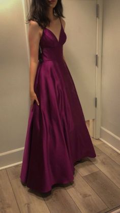 Gown For Prom, Stunning Prom Dresses, Purple Prom Dress, Looks Party, Long Evening Gowns, Cute Prom Dresses, Pretty Prom Dresses