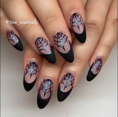 Spiderweb halloween nail isnpiration by @tina_oceannails on instagram. Black Spiderweb Nails, Spiderweb Nail Art, Vamp Nails, Spiderweb Nails, Halloween Nails Easy, Gothic Nails, October Nails