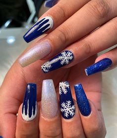 Winter Nails 2023, Blue Christmas Nails, Thermal Nails, December Nails, January Nails, Winter Nails Acrylic, Christmas Gel Nails, Nails Winter