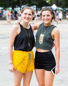 Chicago's Lollapalooza brought great musicians—Sam Smith, Florence + The Machine, etc.—and stylish people out to hear them. Take festival fashion inspiration from all of the best looks. Lollapalooza Outfit Ideas, Lolla Outfits, Best Festival Outfits, Vogue Street Style, Festival Outfits Summer, 2015 Music, Stylish People