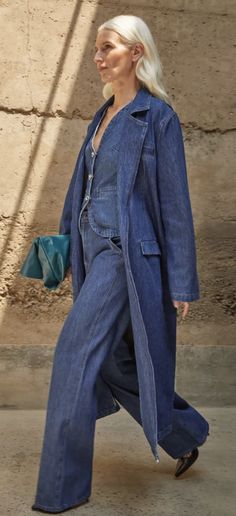 Normcore Fashion, Resort 2024 Collection, Fashion Trend Forecast, Blue Jean Outfits, Resort 2024, Derek Lam 10 Crosby, Derek Lam