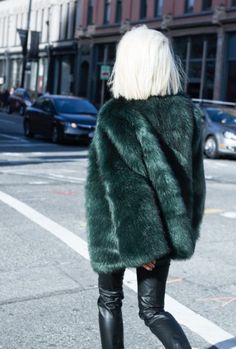 Furry winter style. Green Fur Coat, Green Faux Fur Coat, Green Fur, Wear Green, Green Coat, Steam Punk, Short Coat