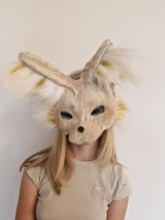 Hand made Therian Mask, Cute Fennek Original design by NovieCreates❤️ Transform your cosplay with the adorable Fennek Mask by NovieCreates! Perfect for therians and Comic-Con enthusiasts, this mask captures the playful spirit of the fennec fox with its oversized ears and charming design. Crafted with attention to detail, it's lightweight and comfortable for all-day wear. Whether you're attending a convention, participating in a photoshoot, or just embracing your playful side, this mask is sure t Therian Mask, Your Cosplay, Mask Cute, Fennec Fox, Costume Masks, Costume Mask, Costume Accessories, The Netherlands, Original Design