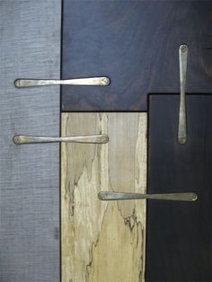 four different types of knives are on display