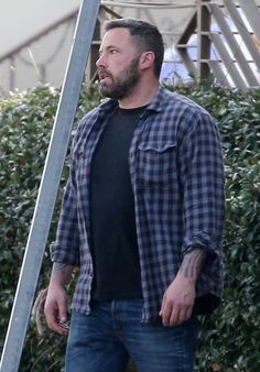 Ben Affleck Tattoo, Style For Big Men, Big Man Style, Outfits For Big Men, Stocky Men, Dad Fits, Clothes For Big Men, Plus Size Male, Big Men Fashion