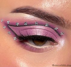 Flower Set | AROS Gem Makeup, 2021 Makeup, Angel Makeup, Art Eyes, Makeup 2018, Makeup Hacks Beauty Secrets, Quinceanera Decorations, Purple Makeup