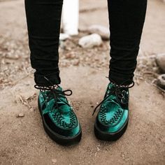 Tuk Viva Mondo Creeper Shoes Platform Emerald Green Velvet Mens 9 Womens 11 Emerald Green Velvet Platform Creeper Loafers. Lace Up. Unisex. Mens 9. Womens 11. Non-Slip Bottoms. Goth/Gothic/Punk/Grunge Style. Gently Worn Twice. Amazing Condition. Size Mens 9/Womens 11 Emerald Green Shoes, Velvet Creepers, Tuk Shoes, Platform Creepers, Emerald Green Velvet, Creepers Shoes, Skull Bones, Doc Marten Oxford, Iconic Style