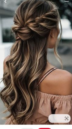 Junior Bridesmaid Hair, Bridemaids Hairstyles, Rambut Brunette, Wedding Hairstyles Bridesmaid, Bridesmaid Hair Long, Wedding Hair Inspiration, Penteado Cabelo Curto