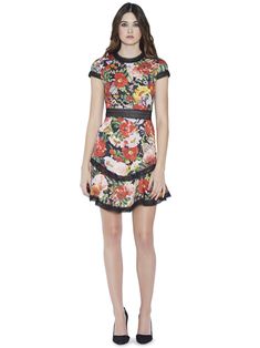 RAPUNZEL CURVE HEM DRESS by Alice + Olivia Evening Gowns Elegant, Floral Outfit, Contemporary Outfits, Floral Dress Summer, Fashion 2018