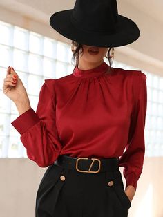 Red Satin Blouse Outfit, Red Silk Shirt Outfit, Red Blouse Outfit Work, Red Satin Shirt Outfit, Red Crop Top Outfit, Red Blouse Outfit, Blouse Outfit Work, Satin Top Outfit