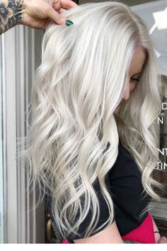 Here you will see Stunning Platinum Hair Color Ideas And Shine Differently Platinum Hair Color Ideas, Platnium Blonde Hair, Platinum Hair Color, Ash Blonde Hair Colour