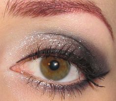 Makeup For White Dress, Black And Silver Eye Makeup, Black Makeup Looks, White Eye Makeup, Black Smokey Eye Makeup, Black And White Makeup, Silver Eye Makeup