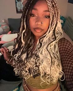 Half Braided Box Braids, Half Black Half Blonde Hair Box Braids, Platinum Blonde Box Braids Black Women, Cool Braid Hairstyles Black, Colored Twists Braids Black Women, White Braids For Black Women, Cute Braids For Black Women, Black And White Braids, Blonde And Black Braids