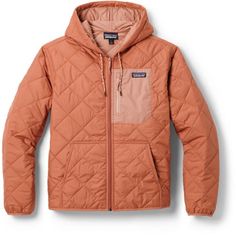 Patagonia Lookbook, Quilted Coat Outfit, Coat Outfit Women, Insulated Jacket Women, Patagonia Outfit, 2024 Wishlist, Types Of Insulation, Coat Outfit, Outfit Women