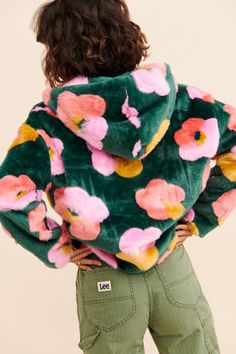 Nuuly | Jackets + Coats Mode Inspiration, Lookbook Outfits, Faux Fur Jacket, Colorful Fashion, Look Fashion, Zip Up, New Outfits, Aesthetic Clothes, Fashion Inspo Outfits