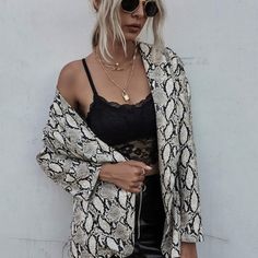 Brand New Boutique Item S 4-6 M 8-10 L 12-14 Xl 16-18 Fall Snake Print Long Sleeve Outerwear, Fall Long Sleeve Snake Print Outerwear, Formal Jackets For Women, Print Outerwear, Outfit Blazer, Long Sleeve Suit, Leopard Print Blazer, Chic Blazer, Blazer Jackets For Women