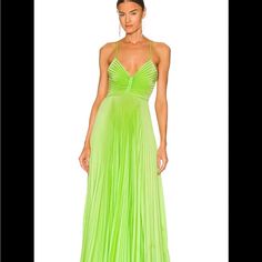 Alc Lime Green Gown. Size 12. Spring Floor-length Evening Dress With Pleated Bodice, Spring Evening Dress With Pleated Bodice, Floor-length, Spring Gala Gown With Pleated Bodice, Green Midi Dress With Pleated Bodice For Evening, Green Spring Party Gown, Green A-line Spring Gown, Spring Green A-line Gown, Spring Evening Gown With Pleated Bodice, Spring Gala Long Gown