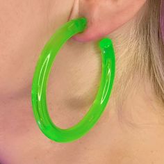 Women's, 80's & 90's Fashion, Retro, Neon Green, Translucent, Acrylic, Open Hoop, Earrings, Pierced, Push Back Closures, Lightweight, Fun, Measure Approx. 2" In Diameter, *Nwt *Colors May Vary Due To Different Computers, Monitors, Phones, Calibrations, Or Settings. Trendy Plastic Hoop Earrings, Retro Hoop Earrings For Parties, Retro Neon, 80s And 90s Fashion, 90's Fashion, Open Hoop Earrings, Acrylic Earrings, Neon Green, 90s Fashion