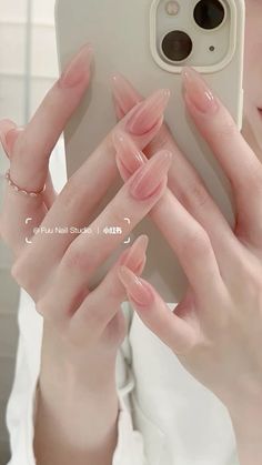 Simple Korean Nails, Milky Nails, Asian Nails, Chin Length, Subtle Nails, Korean Nails, Blush Nails, Pretty Gel Nails, Really Cute Nails