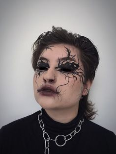 Dark Magic Makeup, Punk New Years Eve Outfit, Venom Inspired Makeup, Crazy Makeup Art, Mysterious Makeup, Crazy Makeup Looks, Dark Halloween Makeup, Tree Makeup, Unconventional Makeup