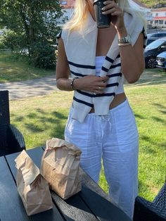 Nantucket Outfit, Neutral Fits, Europe Fits, Scandi Girl, Italian Summer Outfits, Mode Hippie, Skandinavian Fashion, Stockholm Style, Ootd Inspo