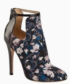 #Only Shoes # Dizzy Only Shoes Daily Shoes, Trending Womens Shoes, Jimmy Choo Shoes, Crazy Shoes, Shoe Style