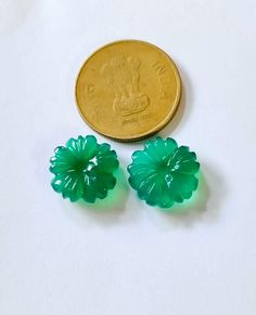 Natural green Onyx | Gemstone | Unique flower pair | for earring | Christmas Gift 15.50crt| earring | Natural green onyx  H-116 Gemstone Natural Green Onyx Shape- Flower Weight  15.5 Ct. Approx. Size   19x19x6 mm Approx. available Tag H-117 Quantity:- 2 Piece Gemstone Type:- Natural (Unheated) Quality :- AA to AAA ----------------------------------------------------------------------------------------------- Shipping: ----------------------------------------------------------------------------------------------- WORLD WIDE SHIPPING 10-21 days UPGRADE SHIPPING Fast shipping 19.99$ and Delivery time 6-8 Working Days International Priority Services for USA, UK, UAE, Canada, Thailand, Singapore, Taiwan, France, Australia, Israel, Japan, Germany, Number of days to reach the parcel: 6-8 working Green Flower-shaped Jewelry For Anniversary, Green Flower-shaped Anniversary Jewelry, Green Flower Shaped Anniversary Jewelry, Green Flower-shaped Earrings As Gift, Green Gemstone Round Bead Earrings, Green Flower Shaped Earrings Gift, Green Flower Shaped Earrings As Gift, Green Gemstone Earrings With Round Beads, Elegant Green Gemstone Beaded Earrings