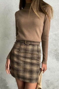 Look Retro, Elegantes Outfit, A Skirt, Plaid Skirt, 여자 패션, Work Outfits Women