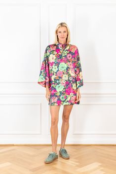 Coral Florals Linen Mini Caftan Spring Floral Print Kaftan For Loungewear, Floral Print Kaftan For Spring Loungewear, Floral Print Long Sleeve Kaftan For Daywear, Blue Spring Tunic For Loungewear, Spring Floral Print Kaftan For Daywear, Spring Multicolor Tunic With Kimono Sleeves, Spring Floral Print Tunic With Kimono Sleeves, Spring Floral Tunic With Kimono Sleeves, Multicolor Tunic With Kimono Sleeves For Spring