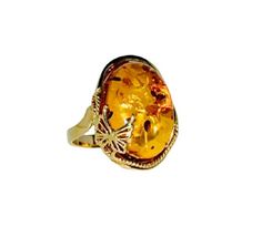 Fabulous ring handcrafted with sterling silver covered 14ct. gold and natural Baltic amber.Vibrant cognac amber stone fitted in a gold frame.This gorgeous jewellery suitable for everyday end evening wear.Amber stone created by nature over 25 millions years ego, amber attracts good luck, balances emotions, dissolves negative energy. Care Instructions: To maintain your jewellery, wipe gently with a cotton cloth that is soft and clean. Do not soak in water. Avoid contact with soaps, detergents, per Amber Ring Gold, Opal Drop Earrings, Amber Ring, Natural Amber, Amber Stone, Ringe Gold, Amber Jewelry, Opal Earrings, Gorgeous Jewelry