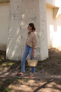 California Cool Style Fashion, California Chic Style, Spring Comfy Outfits Casual Styles, Minimal Spring Style, Jennie Kayne Fashion, How To Style A Dress For Fall, Outfit Styles Women, Jenni Kayne Aesthetic, Jenny Kayne Fashion