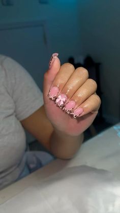 #nailsofinstagram #naildesign #nailsnailsnails #explorepage Short Pink Cheetah Nails, Duck Nails Cheetah Print, Almond Nails Cheetah Print, Short Leapord Nails, Short Nails Cheetah Print, Cheetah Short Nails, Cheetah Nails Square, Cherry Cheetah Nails