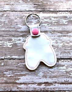 "Ballet Shoes Keychains, Toe Shoes Key chains, Ballet Shoes Zipper Pull, Ballet Shoes Bag Tag, Ballet Shoes keychain These are super cute for keys, bag tag or zipper pulls! These feature a white vinyl on the front and back. Choose hardware from the drop down box below. This measures 2.5\" wide and 3.5\" tall including the split ring. It's made from two layers of vinyl and a KAM snap keeps the hardware attached." Casual White Keychains With Key Leash, Casual White Keychain With Key Leash, Shoes Keychain, Planner Bands, Shoes Bag, Pen Pouch, Id Badge Holders, Bag Tag, Zipper Pulls