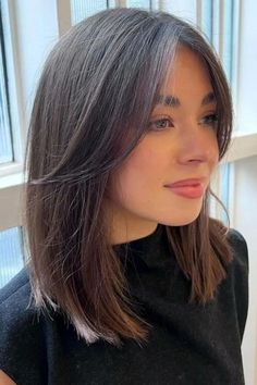 soft blunt cut for thin hair Bob Lung, Haircuts For Medium Length Hair, Shoulder Length Hair Cuts, Haircuts For Medium Hair, Haircuts Straight Hair, Penteado Cabelo Curto, Medium Hair Cuts, Shoulder Length Hair, Medium Length Hair Cuts