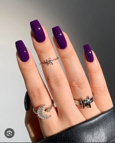 Ongles Gel Violet, Dark Purple Nails, Violet Nails, Nagellack Trends, Inspiration Tattoos, Purple Nail Designs, Thanksgiving Nails, Dark Nails