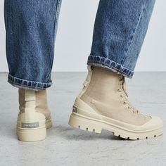 The Canvas Utility Boot Light Khaki – Everlane Stylish Snow Boots, Tan Combat Boots, Moc Toe Boots, Everlane Shoes, Coffee Run, Lace Up Combat Boots, Canvas Boots, Leather Lace Up Boots, Black Chelsea Boots