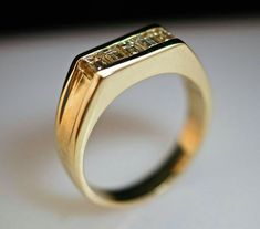 Ring Finger For Men, Wedding Rings Men, Wedding Ring Finger, Wedding Ring Pictures, Mens Ring Designs, Mens Wedding Bands Unique, Gold Diamond Wedding Rings, Rings Men, Mens Gold Jewelry