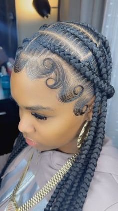 Peek A Boo Cornrows, Feed In Braids Cornrows Hairstyles, Black And Blonde Stitch Braids, Two Layer Braids, Popsmoke Braids Women, 2 Layer Feed In Braids, Popsmoke Braids Side Part, Feed In Popsmoke Braids, Popsmoke Braids