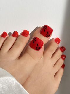 Trendsetting Gel Nail Designs for 2024 Red Toes With Design, Valentines Day Toe Nails Pedicures, Big Toe Nail Designs, Easy Pedicure Designs, Ideas De Pedicure, Red Toe Nail Designs, Red Toe Nails, Pedicure Rosa, Toenail Ideas