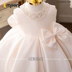 10% off now|Luxe Pearl Neckline Satin Flower Girl Dress With Big Bow Knot at GemGrace. Click to learn our pro custom-made service for wedding dress, formal dress. View Couture Flower Girl Dresses for more ideas. Stable shipping world-wide. Baby Girl Birthday Party, Dress With Big Bow, Bautizo Ideas, Birthday Party Dresses, Girls Birthday Party Dress, Satin Flower Girl Dress, Ideas Decoracion, Kids Dress Wear