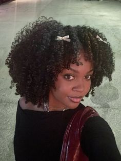 Big Curly Hair, Type 4 Hair, Black Curly, Curly Afro, Natural Hair Styles Easy, Natural Hair Journey, Natural Curls