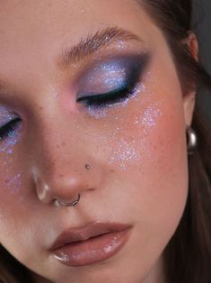 Makeup Inspiration Aesthetic, Galactic Makeup, Galaxy Makeup Looks, Celestial Makeup, Make Up Aesthetic, Up Aesthetic, Concert Makeup, Space Makeup, Galaxy Makeup