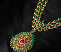 Silver Temple Jewellery, Emerald Necklace Gold, Custom Wristbands, Bridal Jewels, Pure Gold Jewellery, Silver Jewelry Diy, Antique Jewelry Indian, Internet Providers, Bridal Fashion Jewelry