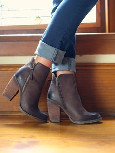 Beautiful Boots, Shoe Closet, Timberland Boots, Converse Shoes, Ankle Booties