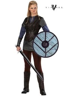 Lagertha Costume, Lagertha Lothbrok, Viking Halloween Costume, Vikings Halloween, Vikings Lagertha, Viking Cosplay, Warrior Outfit, Viking Costume, Viking Woman