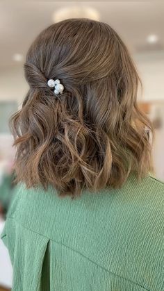 Short Blonde Hairstyles For Wedding, Short Bridal Hair Half Up, Short Hair Bridesmaid Hair, Short Wedding Hair Braid, Shirt Bridesmaid Hair, Bridesmaid Ponytail Hairstyles Short Hair, Bridesmaid Hairstyles Short Hair Half Up, Wedding Hair Half Up Half Down Shoulder Length, Hair Styles For Short Hair Bridesmaid