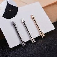 100% brand new and high quality. Arrow shape design, very unique Clips your tie to your shirt Gentle Tie Clips For Men, Accessories For Wedding, Perfume Lotion, Bar Wedding, Suit Tie, Gift Business, Wedding Business, Tie Bar