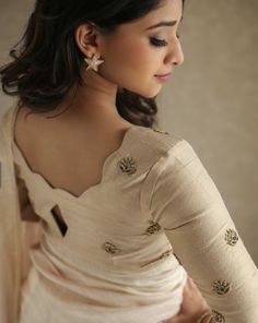 Simple Saree Blouse Designs, Simple Blouse Pattern, Dress Designs For Stitching, Blouse Tops Designs, Simple Frock Design, Latest Blouse Designs Pattern, Kids Blouse Designs